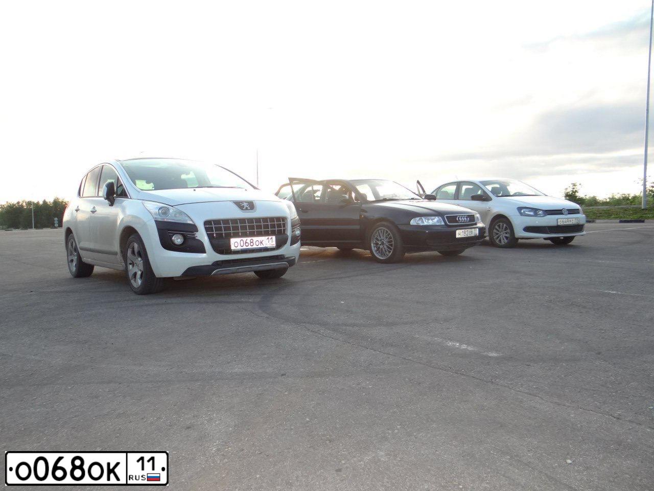 Фото автомобиля PEUGEOT 3008, 2012 — госномер М346КЕ73. Цвет: Белый