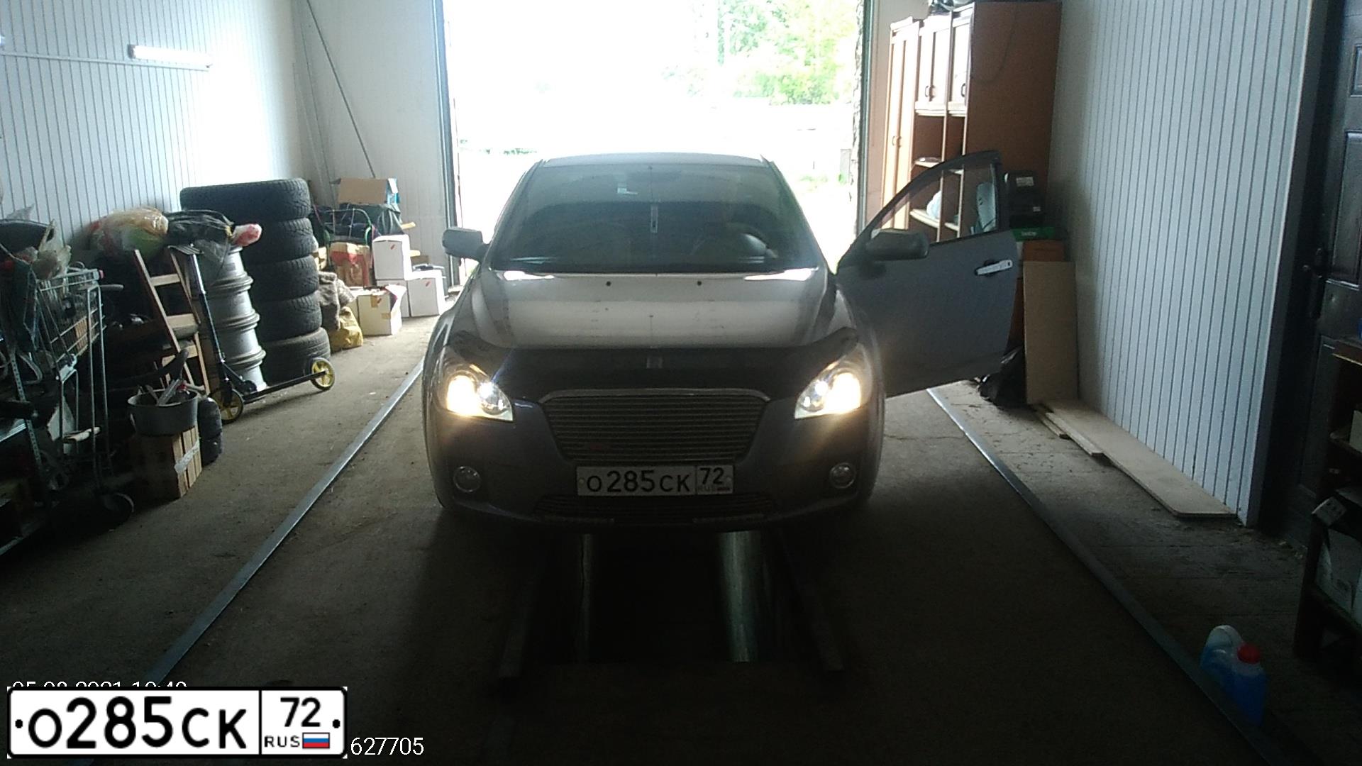 Фото автомобиля FAW BESTURN B50, 2012 — госномер О285СК72. Цвет: СЕРЫЙ