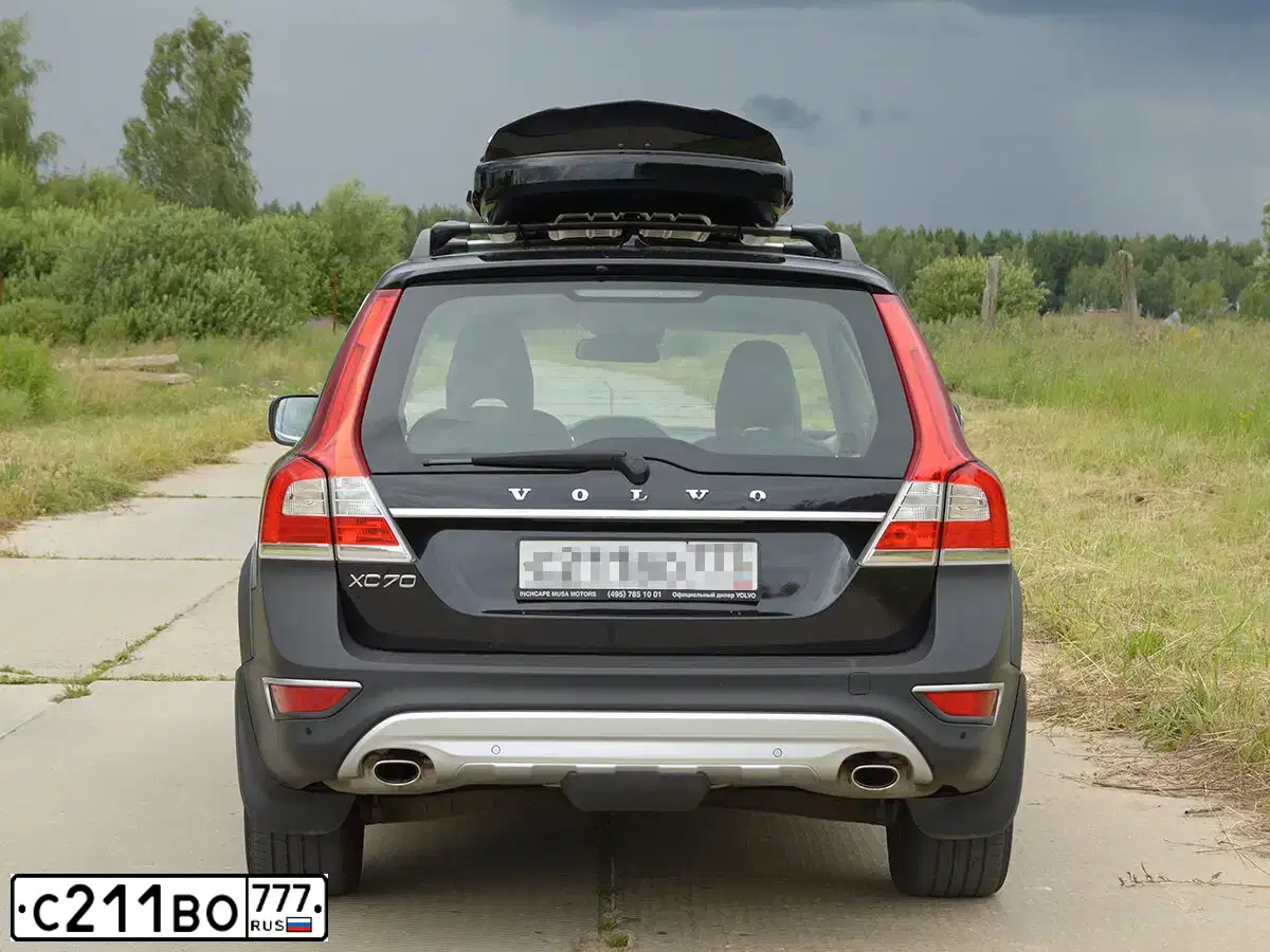 Фото автомобиля VOLVO XC70, 2014 — госномер С211ВО777. Цвет: ЧЕРНЫЙ
