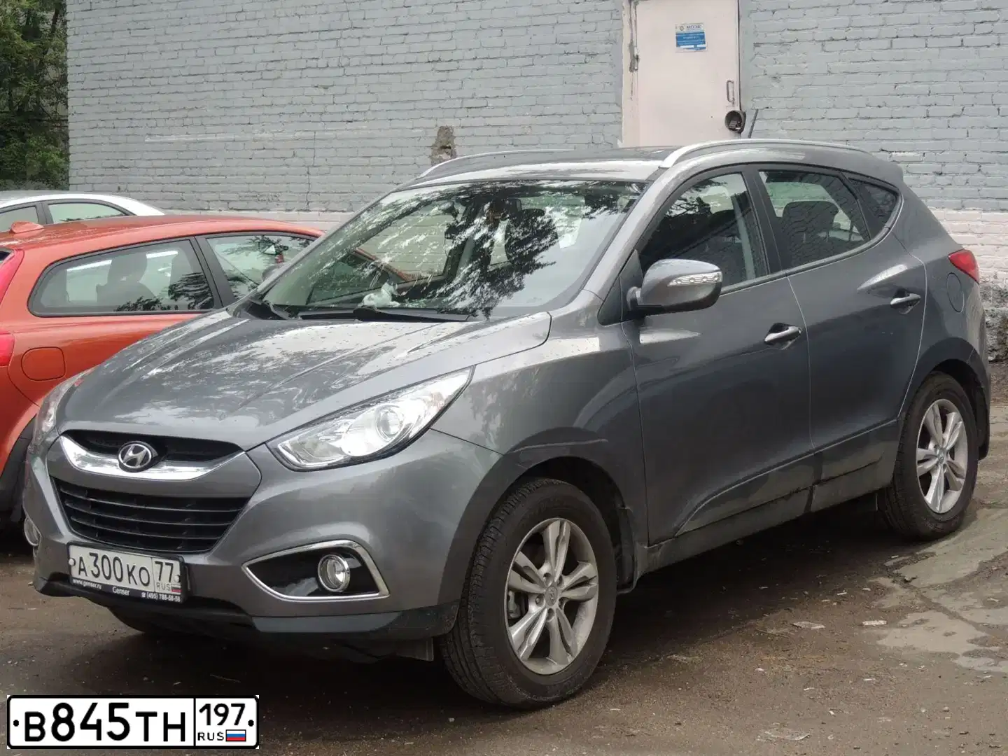 Фото автомобиля FORD FOCUS, 2012 — госномер Р246КМ48. Цвет: ТЕМНО СИНИЙ