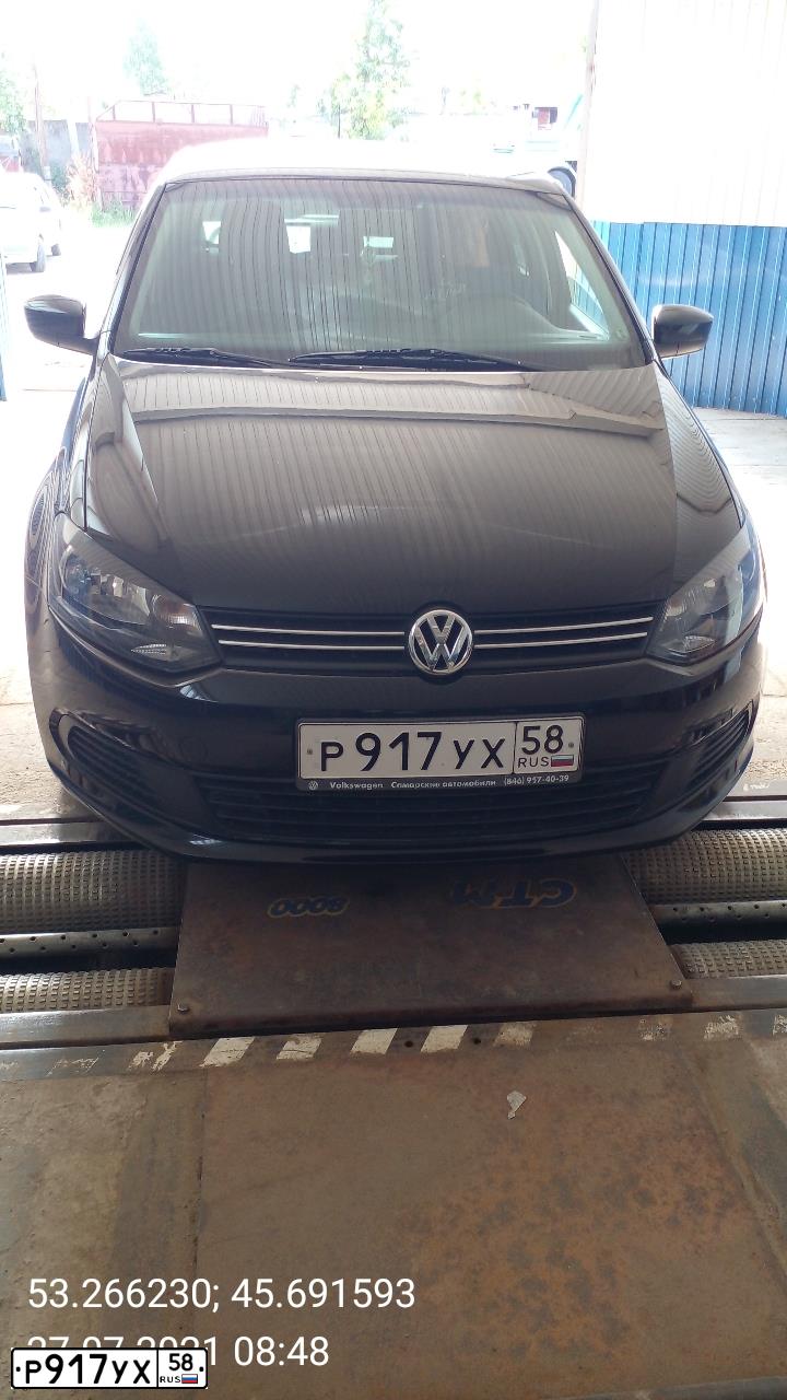 Фото автомобиля VOLKSWAGEN POLO, 2012 — госномер Р995РУ163. Цвет: ЧЕРНЫЙ