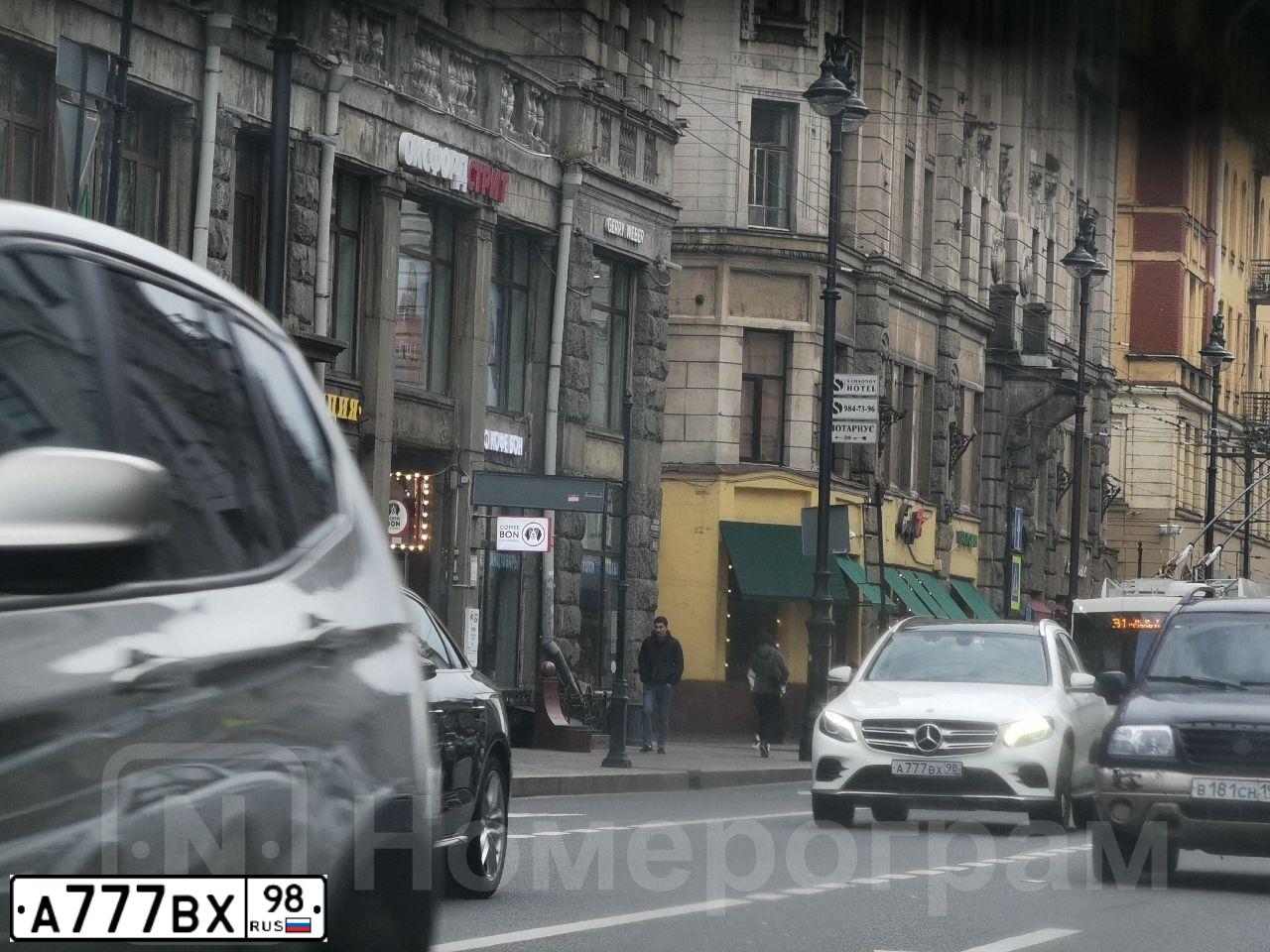 Фото автомобиля BMW X3, 2011 — госномер О032ТК47. Цвет: ТЕМНО-КРАСНЫЙ