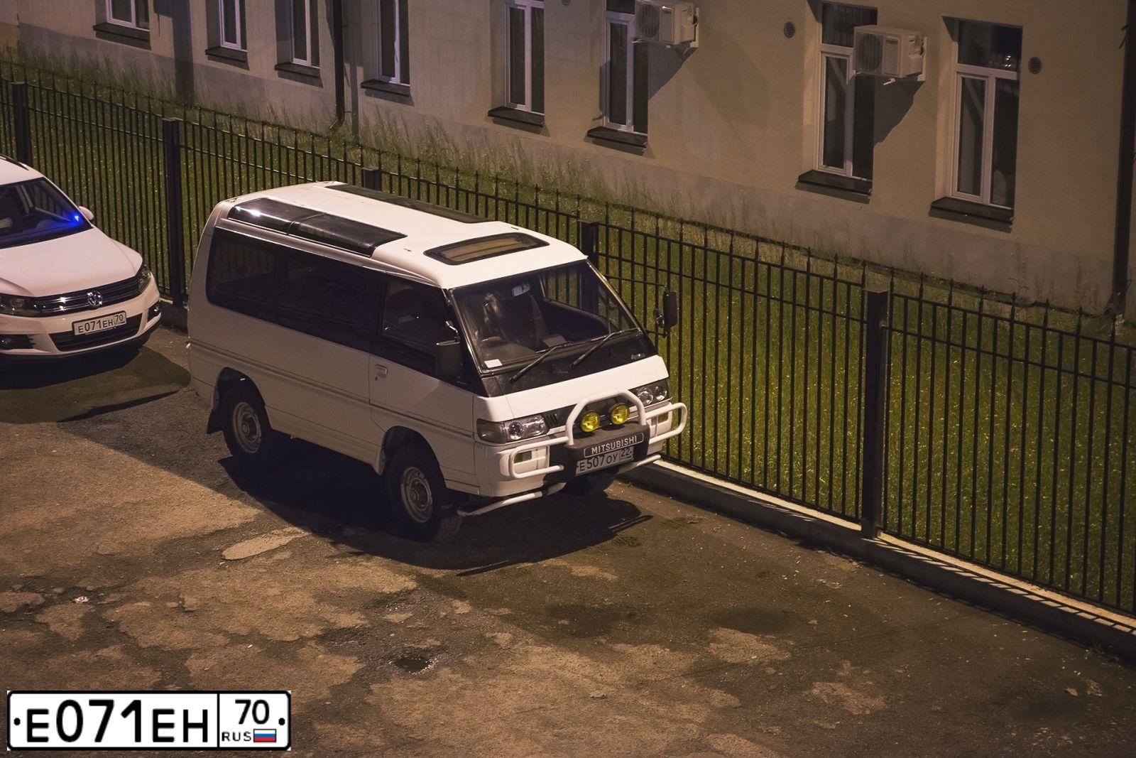 Фото автомобиля VOLKSWAGEN TIGUAN, 2016 — госномер С100ТВ70