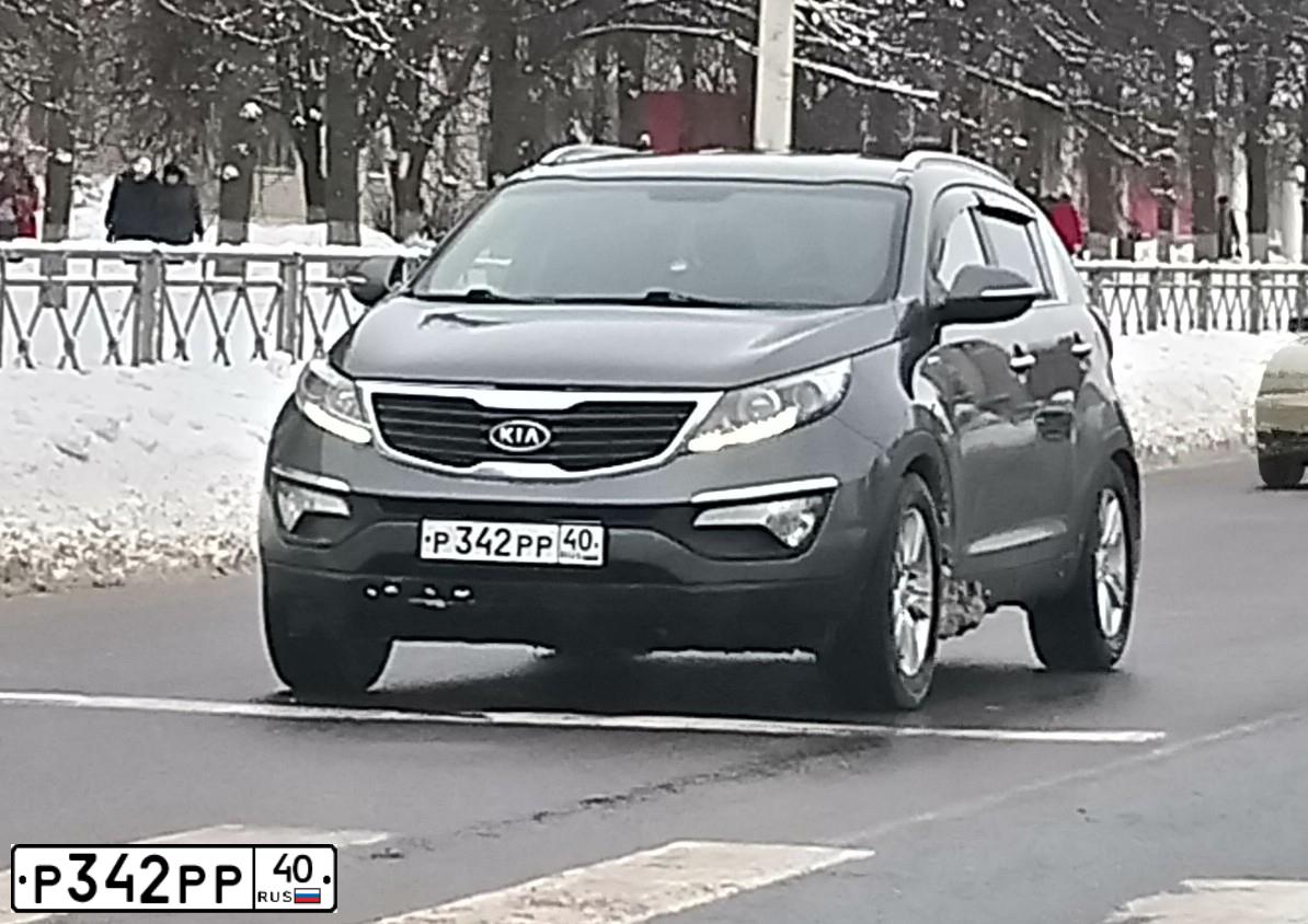 Фото автомобиля KIA SPORTAGE, 2010 — госномер Р342РР40. Цвет: Серебристый