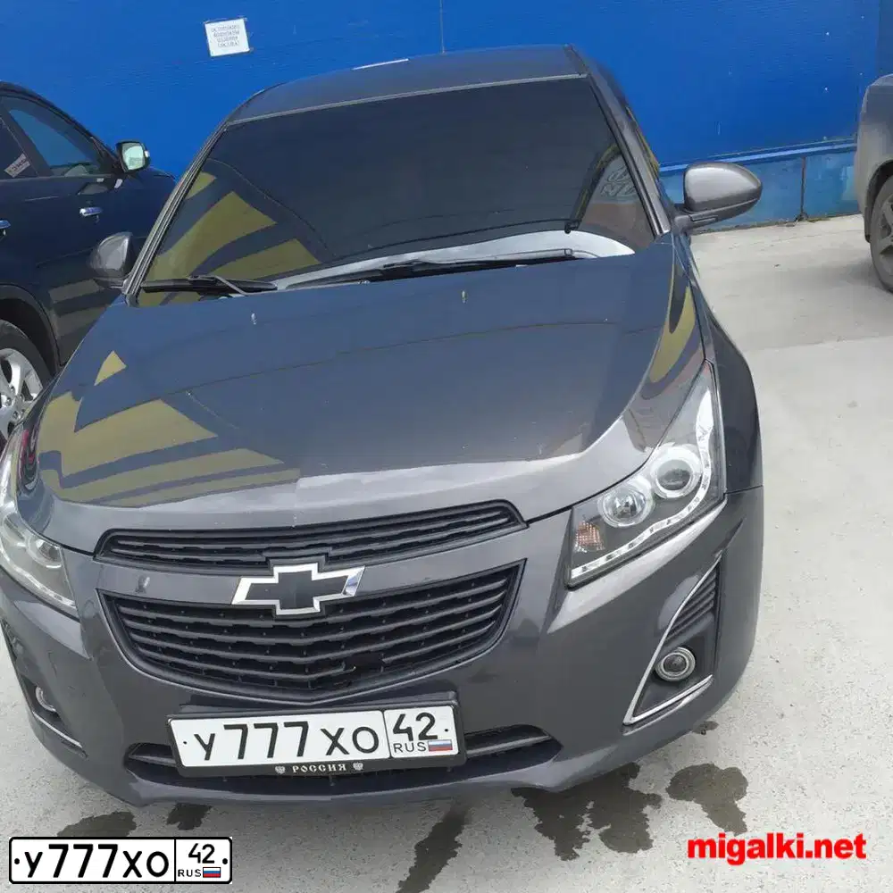 Фото автомобиля CHEVROLET CRUZE, 2013 — госномер Т189РМ05. Цвет: СЕРЫЙ МЕТАЛЛИК