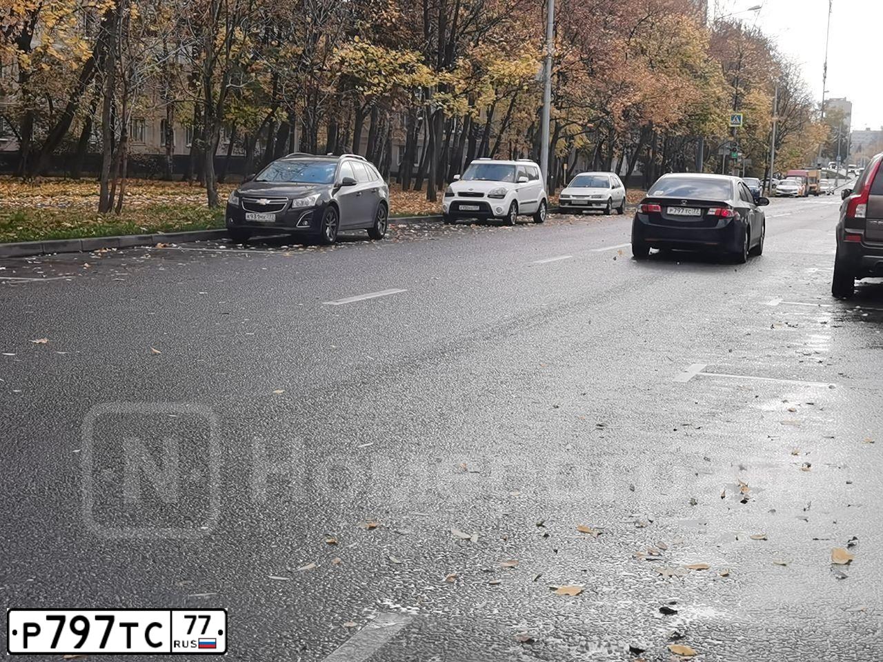 Фото автомобиля LADA 2106, 1998 — госномер Р797ТС77. Цвет: ЗЕЛЕНЫЙ