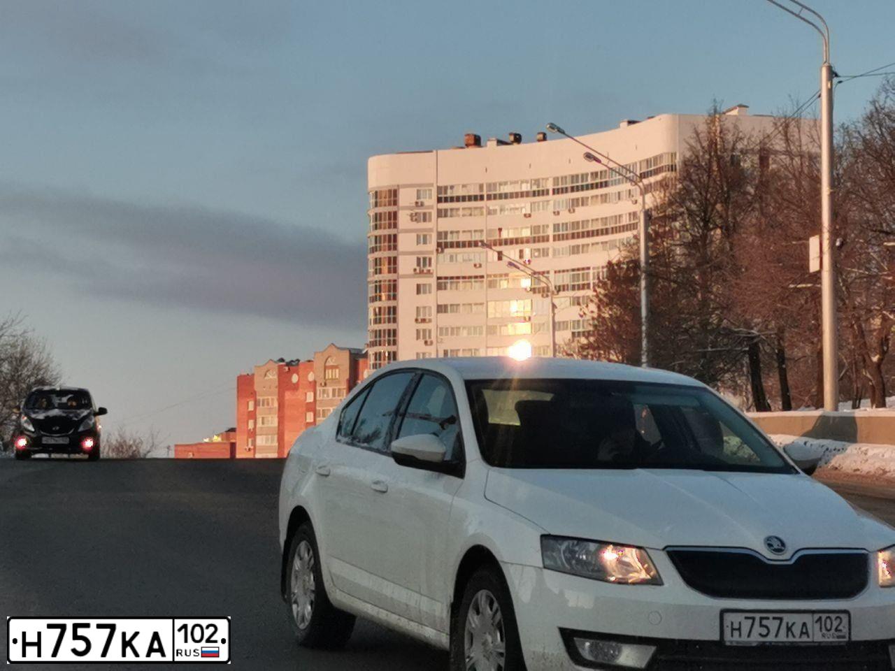 Фото автомобиля NISSAN NAVARA, 2008 — госномер К633НА45. Цвет: ЧЕРНЫЙ