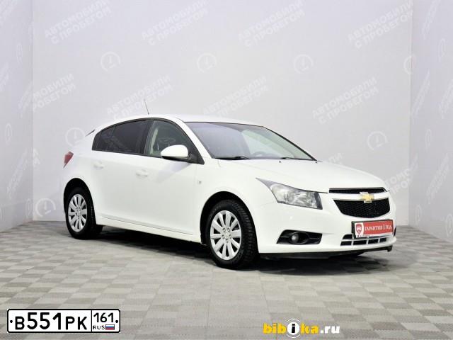 Фото автомобиля CHEVROLET CRUZE, 2012 — госномер Е200МН797. Цвет: Белый