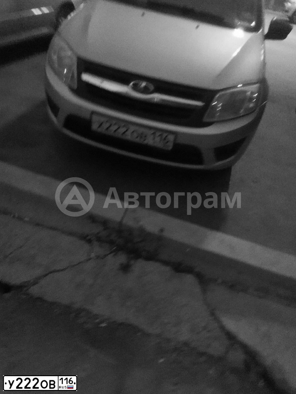 Фото автомобиля NISSAN JUKE, 2014 — госномер У222ОВ116. Цвет: ЧЕРНЫЙ