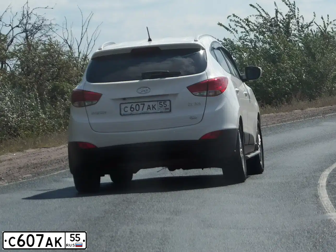 Фото автомобиля HYUNDAI IX35, 2011 — госномер У934КТ55. Цвет: Белый