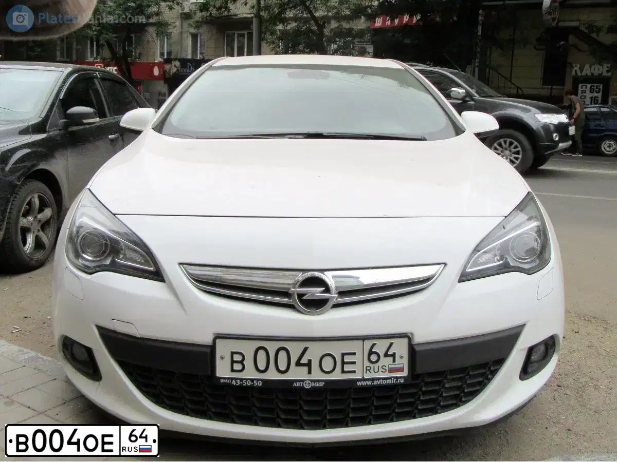 Фото автомобиля VOLKSWAGEN TOUAREG, 2007 — госномер С461НО777. Цвет: ЧЕРНЫЙ