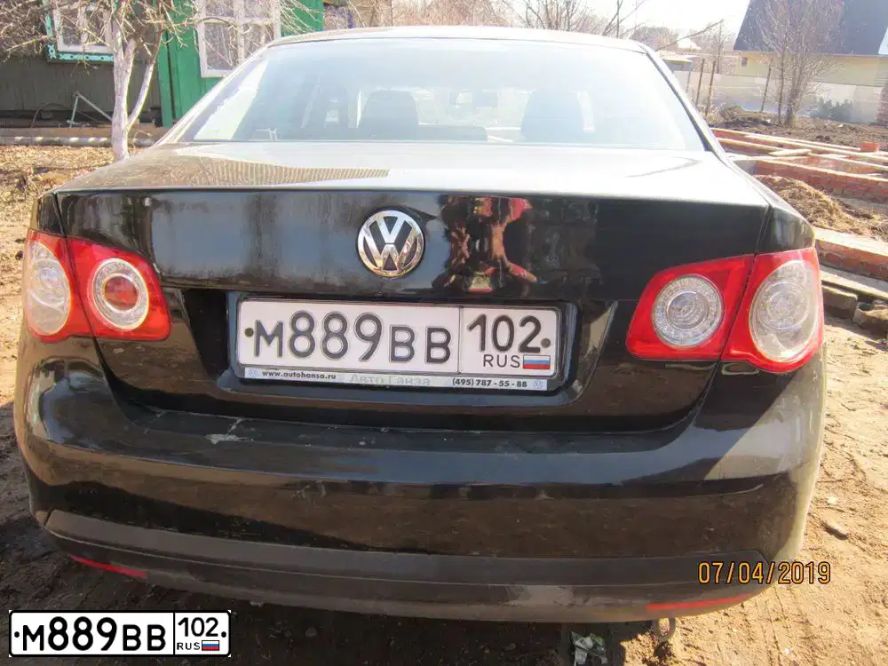Фото автомобиля MITSUBISHI L 200, 2008 — госномер М889ВВ102. Цвет: СЕРЕБРИСТЫЙ