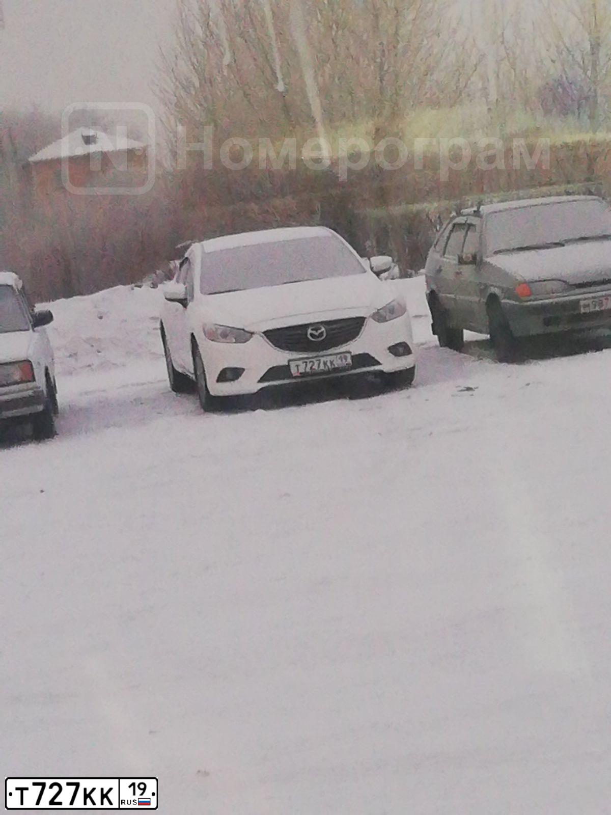 Фото автомобиля LADA VESTA, 2017 — госномер М115РХ124. Цвет: СЕРЫЙ