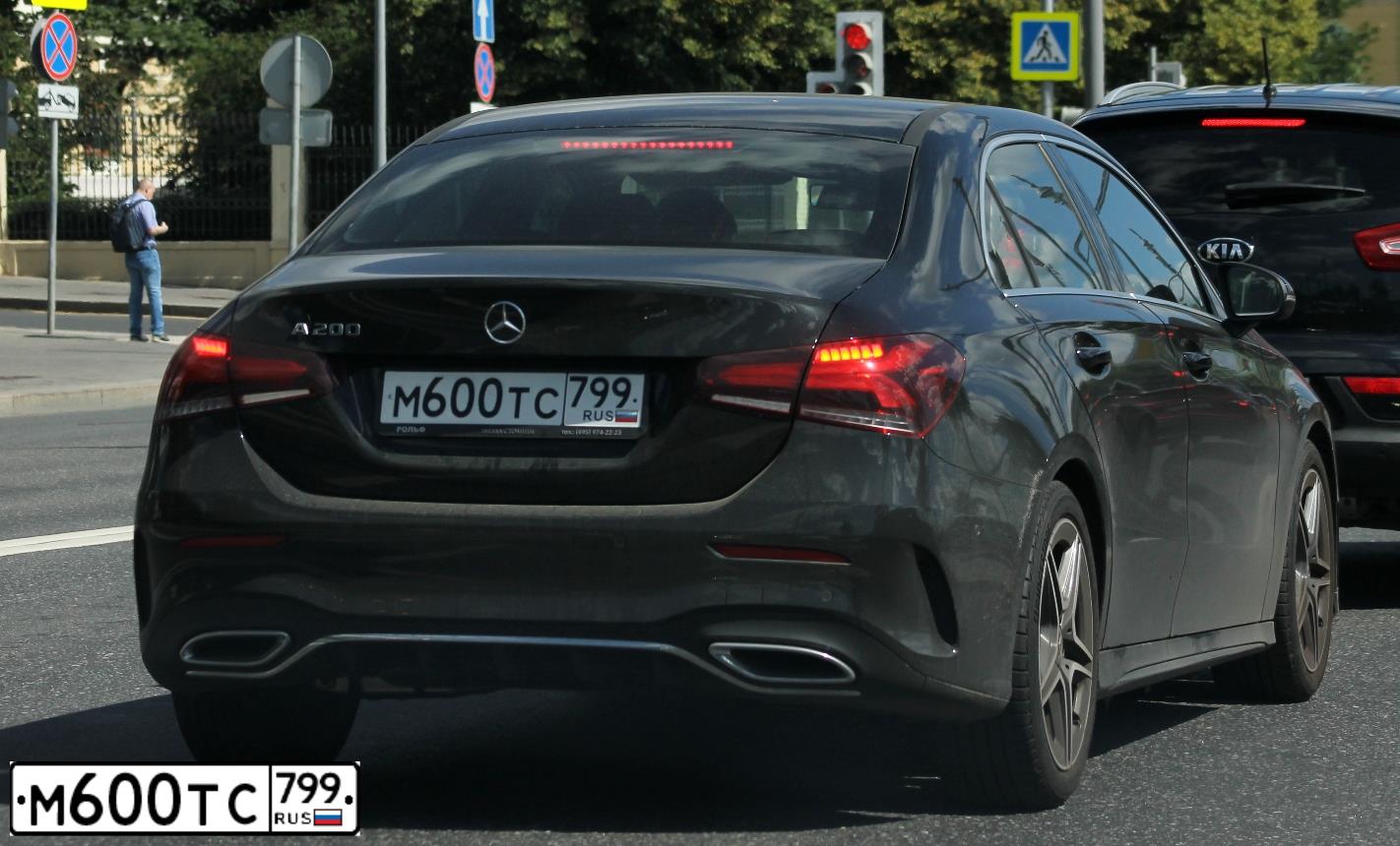 Фото автомобиля MERCEDES A-KLASSE, 2020 — госномер М600ТС799. Цвет: ЧЕРНЫЙ