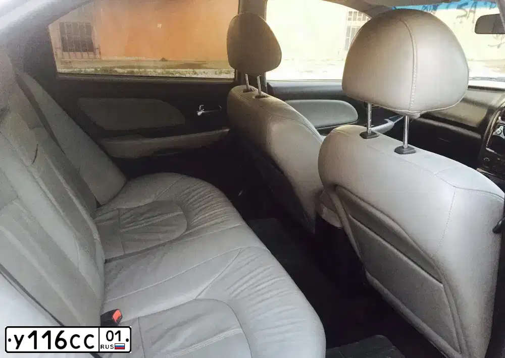 Фото автомобиля HYUNDAI I SONATA, 2003 — госномер Т116КЕ193. Цвет: серебристый