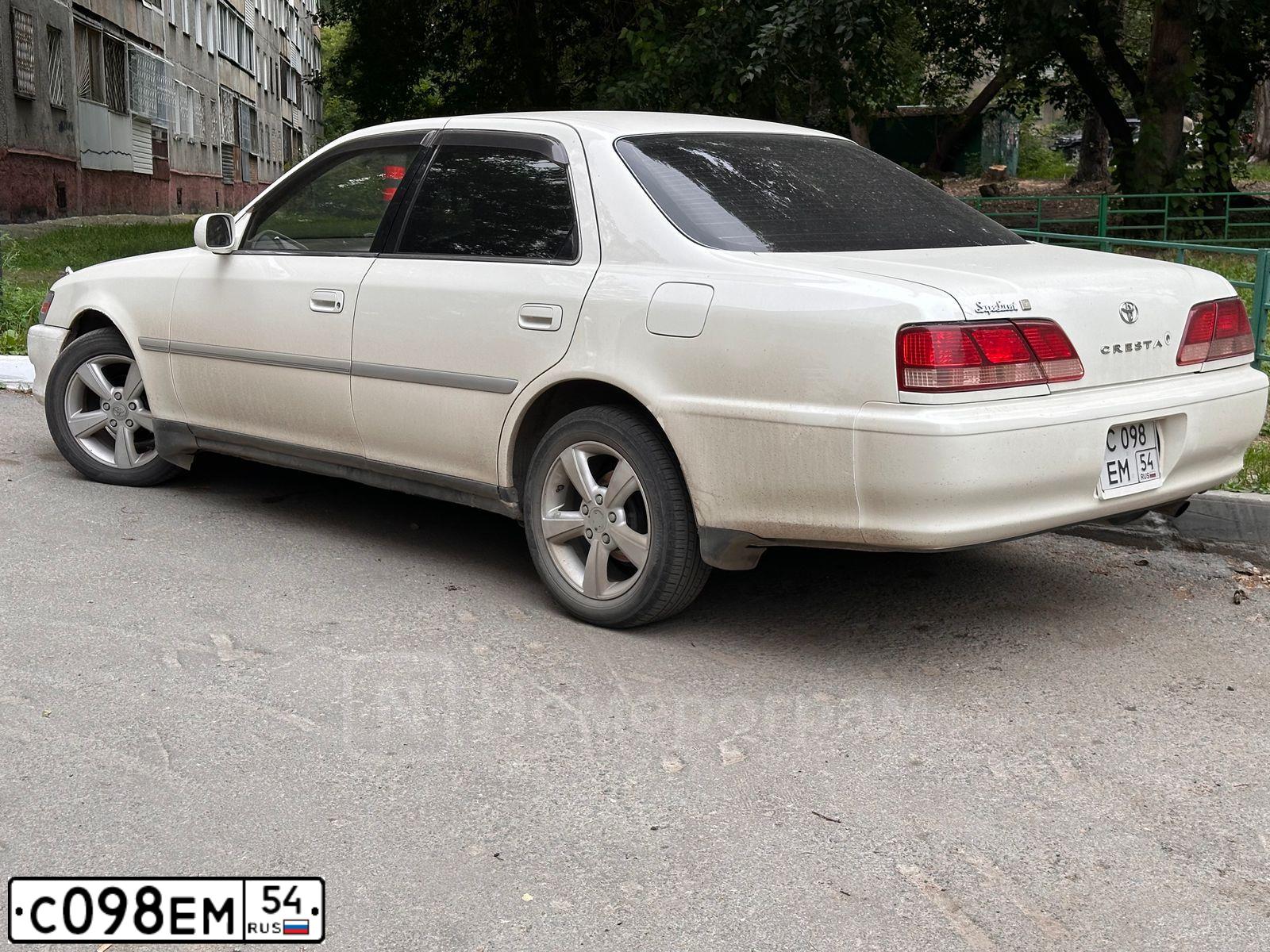 Фото автомобиля TOYOTA CRESTA, 2000 — госномер С098ЕМ54