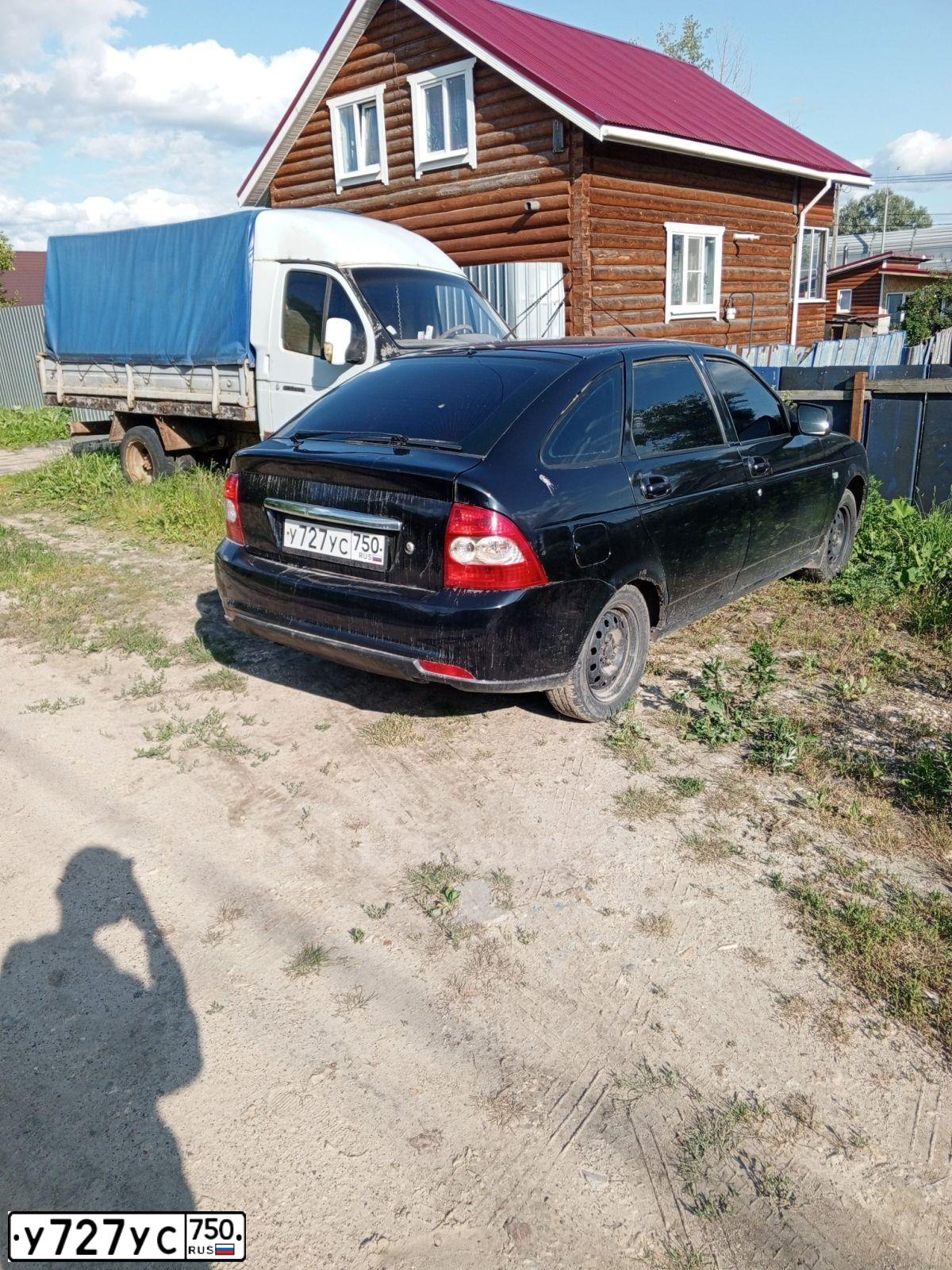 Фото автомобиля LADA 2172 PRIORA, 2011 — госномер Х096НМ763. Цвет: Сине-Черный