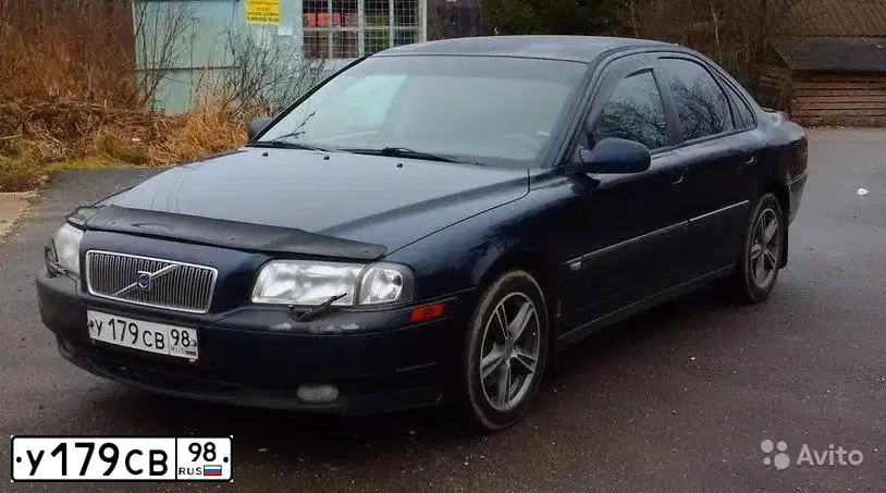 Фото автомобиля VOLVO S80, 2002 — госномер А983ВУ147. Цвет: ТЕМНО-СИНИЙ