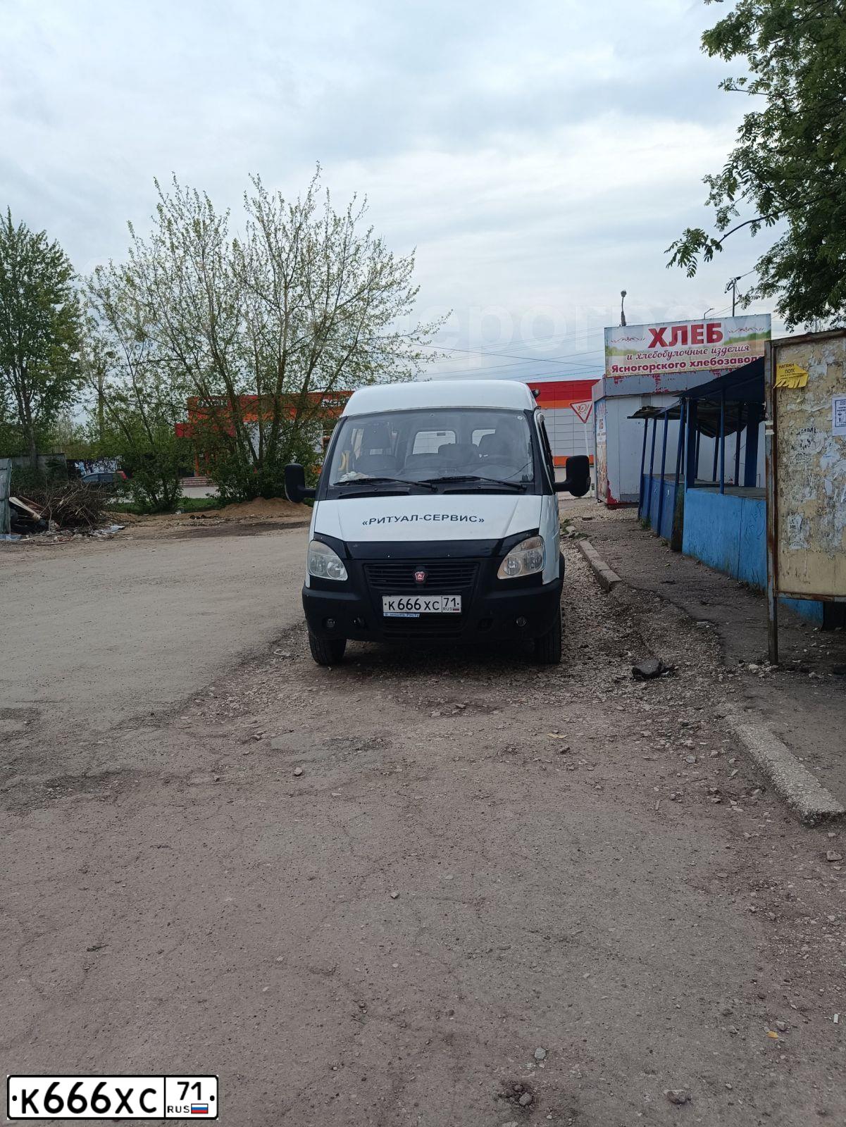 Фото автомобиля GAZ 3221, 2012 — госномер У471УК69. Цвет: Белый