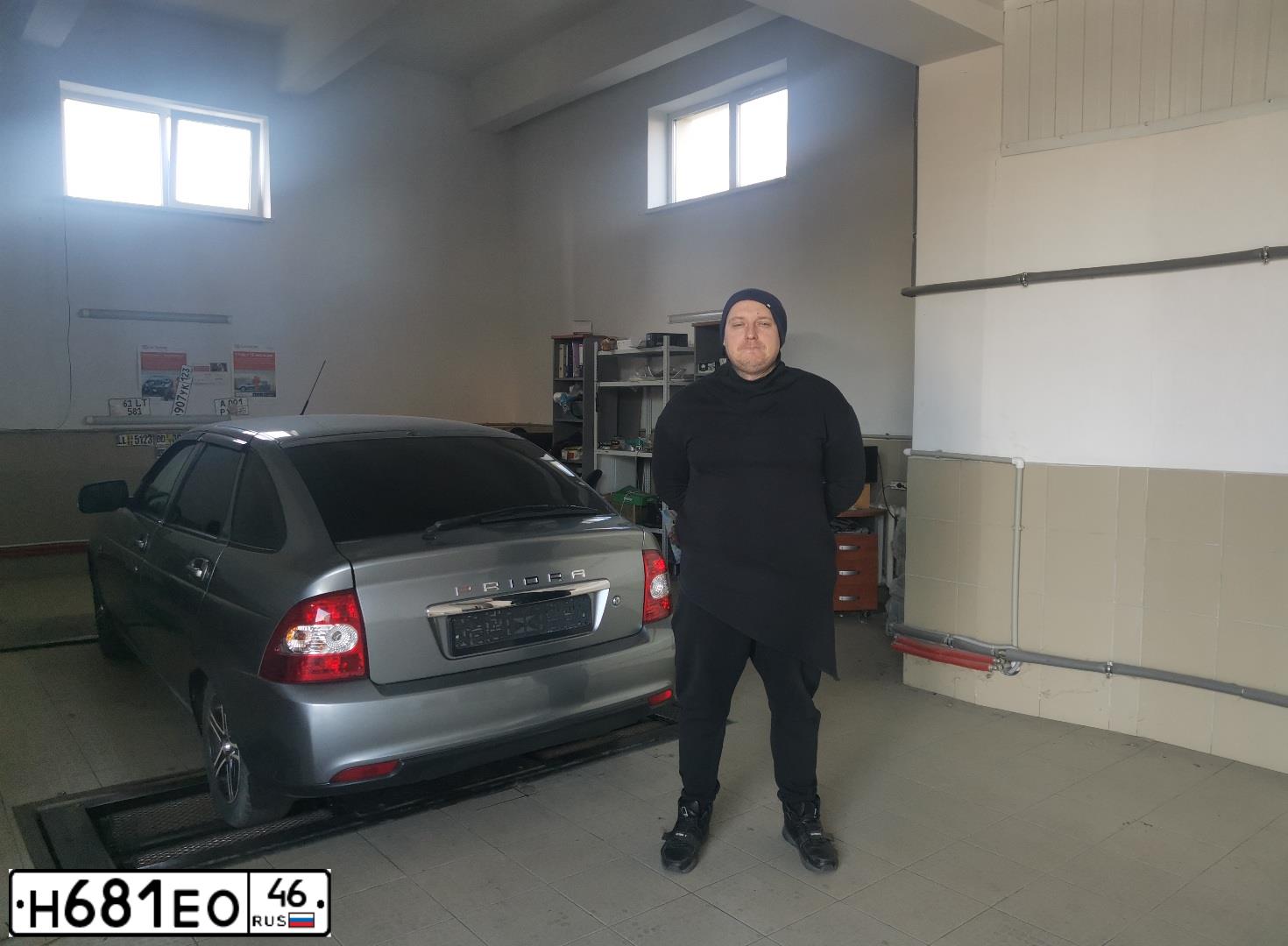 Фото автомобиля LADA 2172 PRIORA, 2012 — госномер С612ТО193. Цвет: средний серо-зеленый металлик
