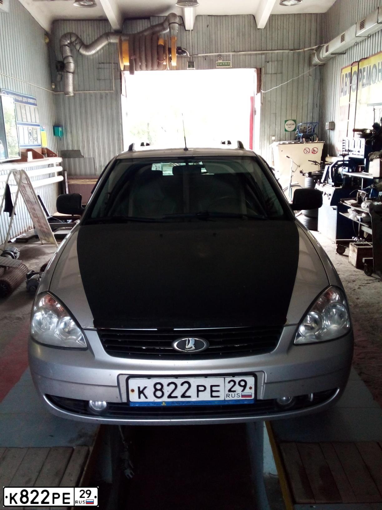 Фото автомобиля LADA PRIORA, 2012 — госномер О629МА29. Цвет: СВЕТЛО СЕРЕБРИСТЫЙ МЕТАЛЛ