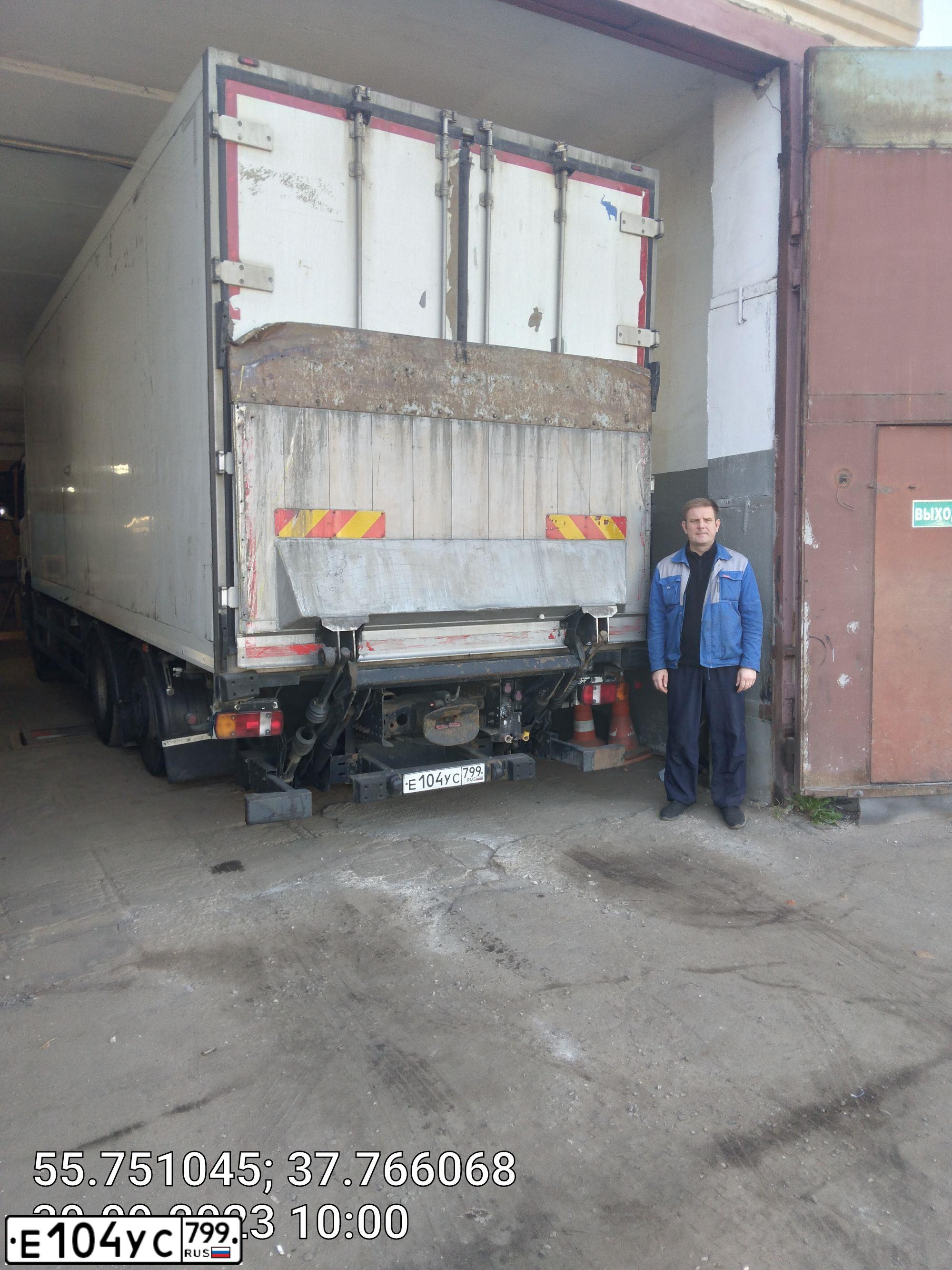 Фото автомобиля MERCEDES ACTROS, 2012 — госномер Е104УС799. Цвет: Белый