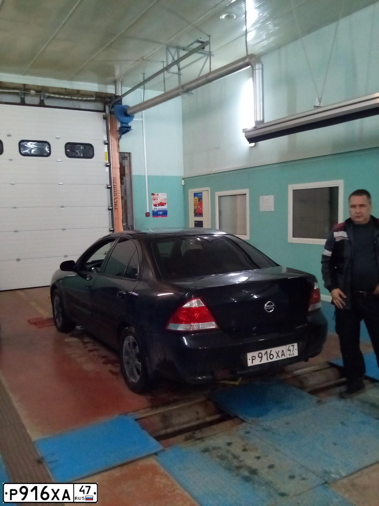 Фото автомобиля NISSAN ALMERA, 2006 — госномер Р916ХА47. Цвет: ЧЕРНЫЙ