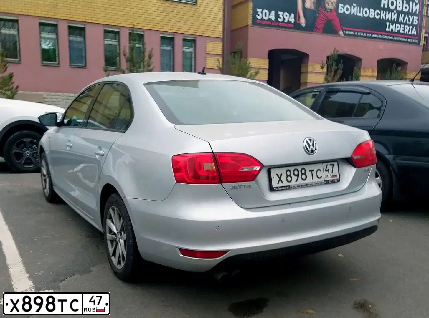 Фото автомобиля VOLKSWAGEN JETTA, 2013 — госномер Х314УК31. Цвет: СЕРЕБРИСТЫЙ