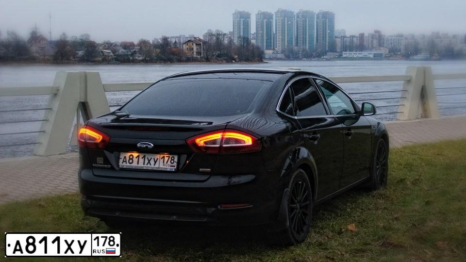 Фото автомобиля FORD MONDEO, 2006 — госномер Е652РЕ98. Цвет: СВЕТЛО-СЕРО-ГОЛУБОЙ