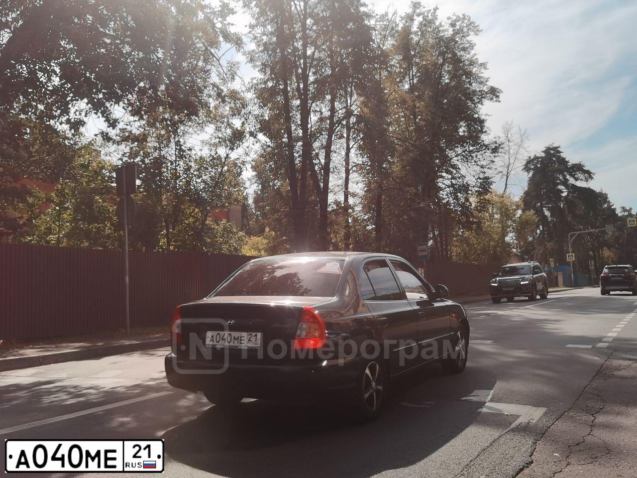 Фото автомобиля TAGAZ ACCENT, 2008 — госномер О339АА977. Цвет: ЧЕРНЫЙ