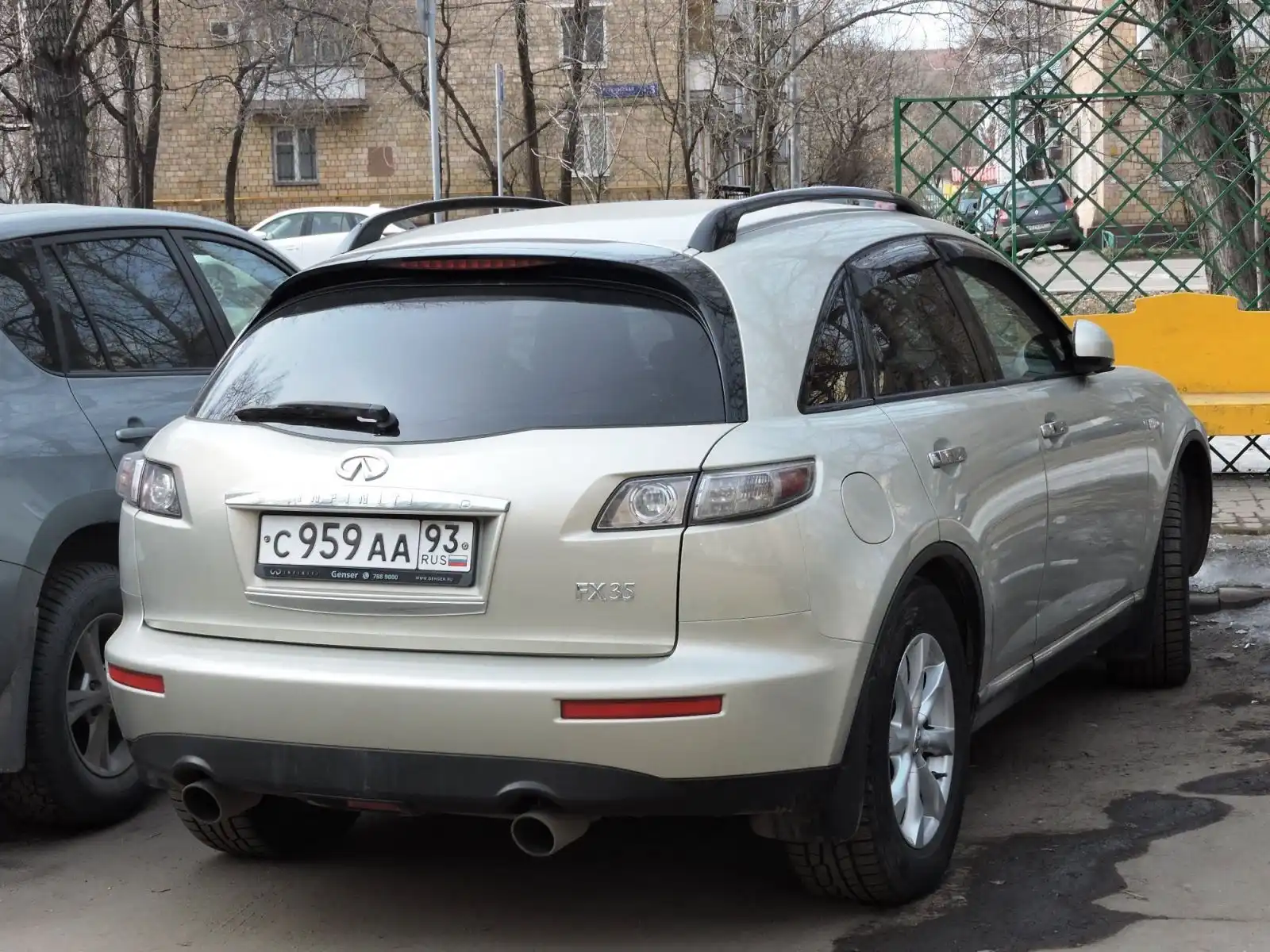 Фото автомобиля INFINITI QX70 /FX/, 2007 — госномер К800РВ122. Цвет: ЗОЛОТИСТЫЙ