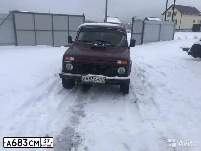Фото автомобиля VAZ 2121 NIVA, 2001 — госномер К544АС134. Цвет: БОРДОВЫЙ