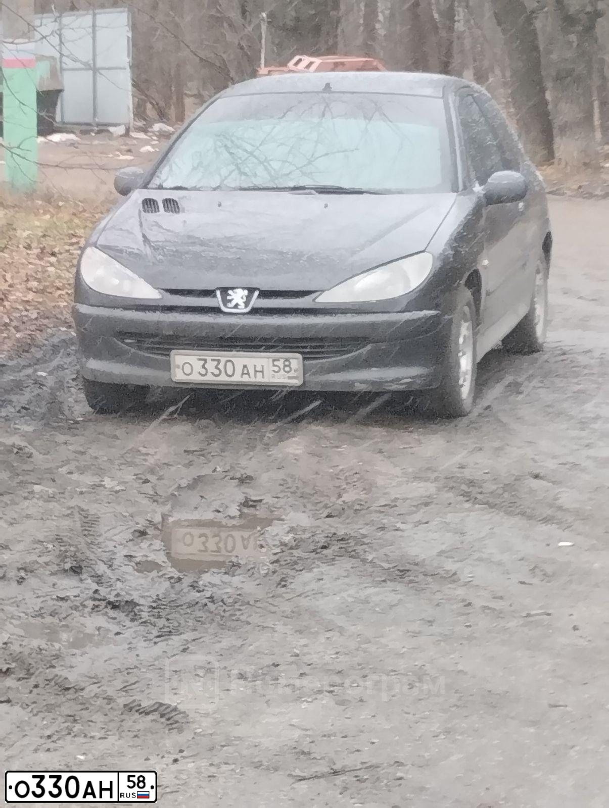 Фото автомобиля PEUGEOT 206, 1998 — госномер О330АН58. Цвет: ЧЕРНЫЙ
