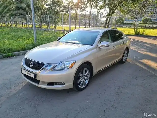 Фото автомобиля LEXUS GS, 2011 — госномер Е092МА797. Цвет: БЕЖЕВЫЙ