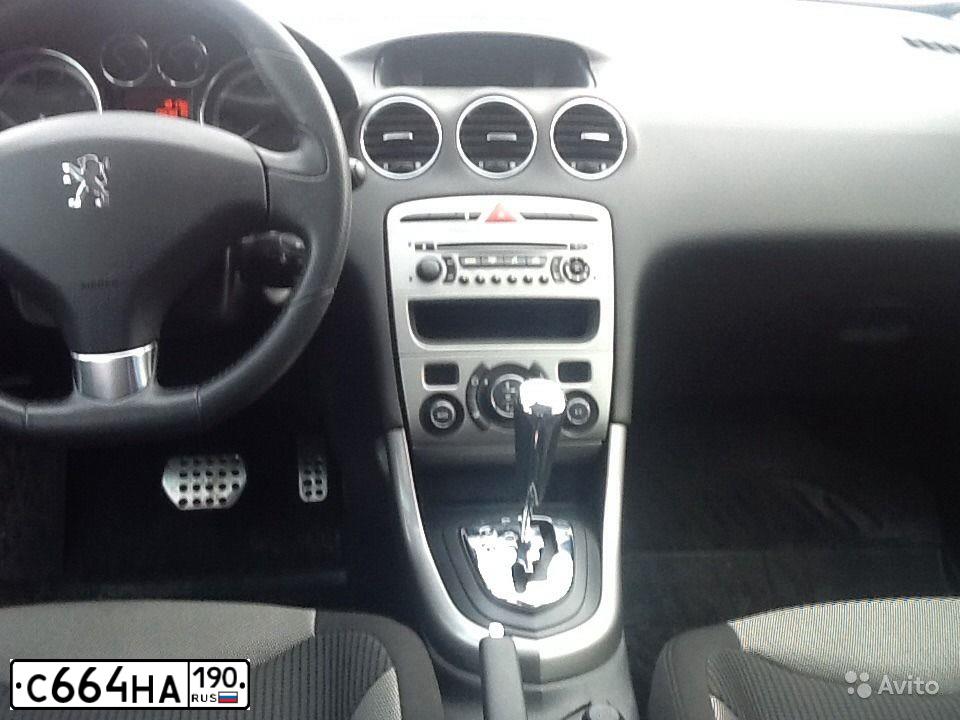 Фото автомобиля PEUGEOT 308, 2010 — госномер В751АВ750. Цвет: КРАСНЫЙ