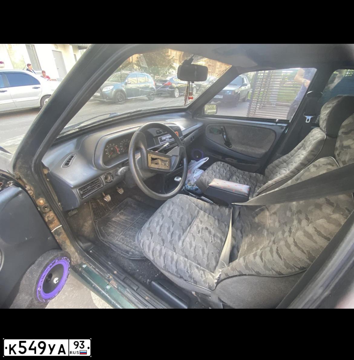 Фото автомобиля LADA 2115 SAMARA, 2001 — госномер К549УА93. Цвет: ПЕРЛАМУТРОВО-ЗЕЛЕНЫЙ