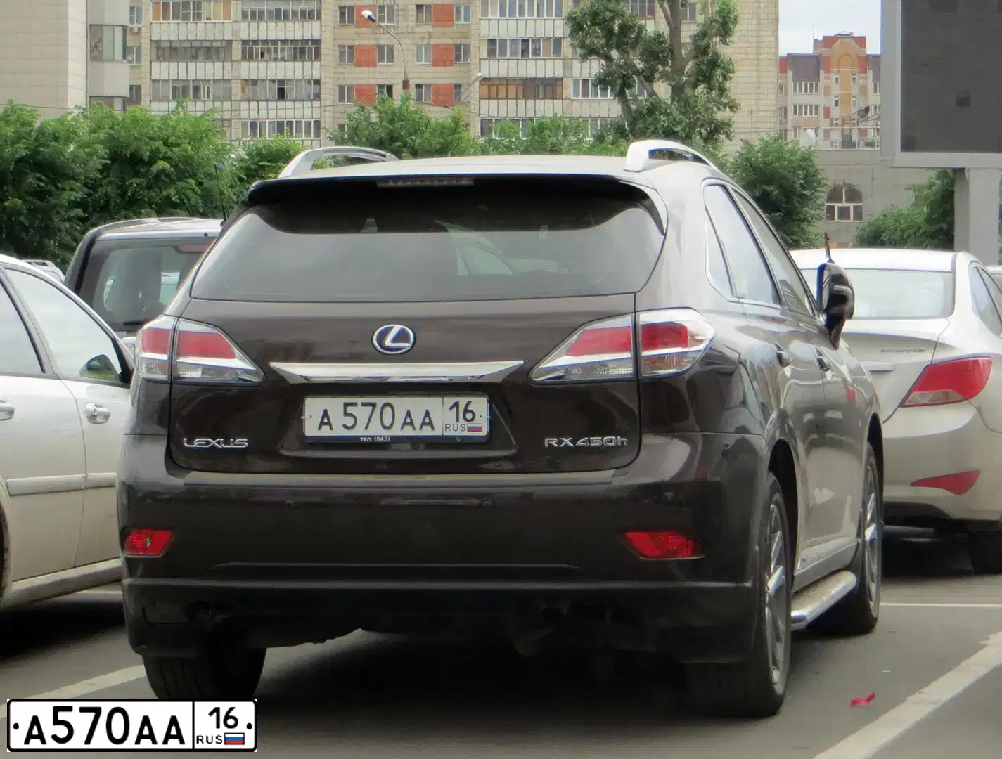 Фото автомобиля LEXUS RX, 2012 — госномер А570АА16. Цвет: БРОНЗОВЫЙ