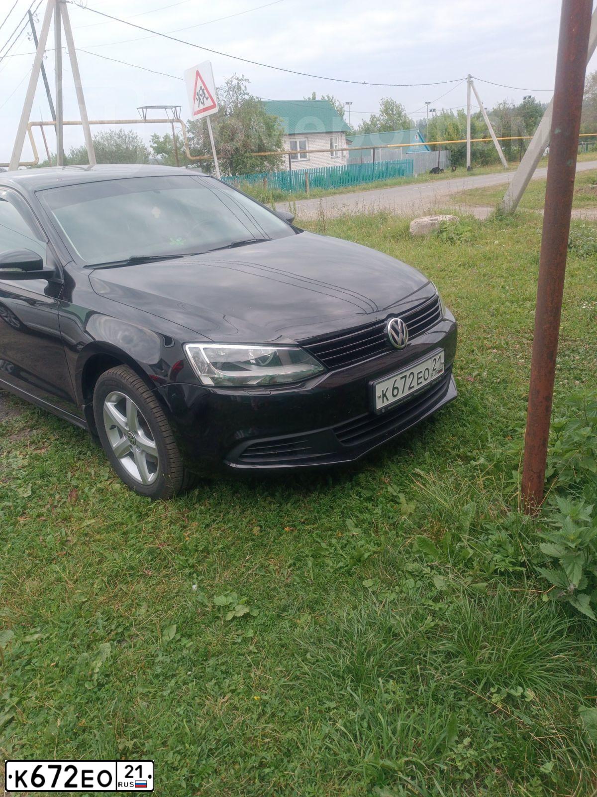 Фото автомобиля VOLKSWAGEN JETTA, 2014 — госномер К672ЕО21. Цвет: ЧЕРНЫЙ