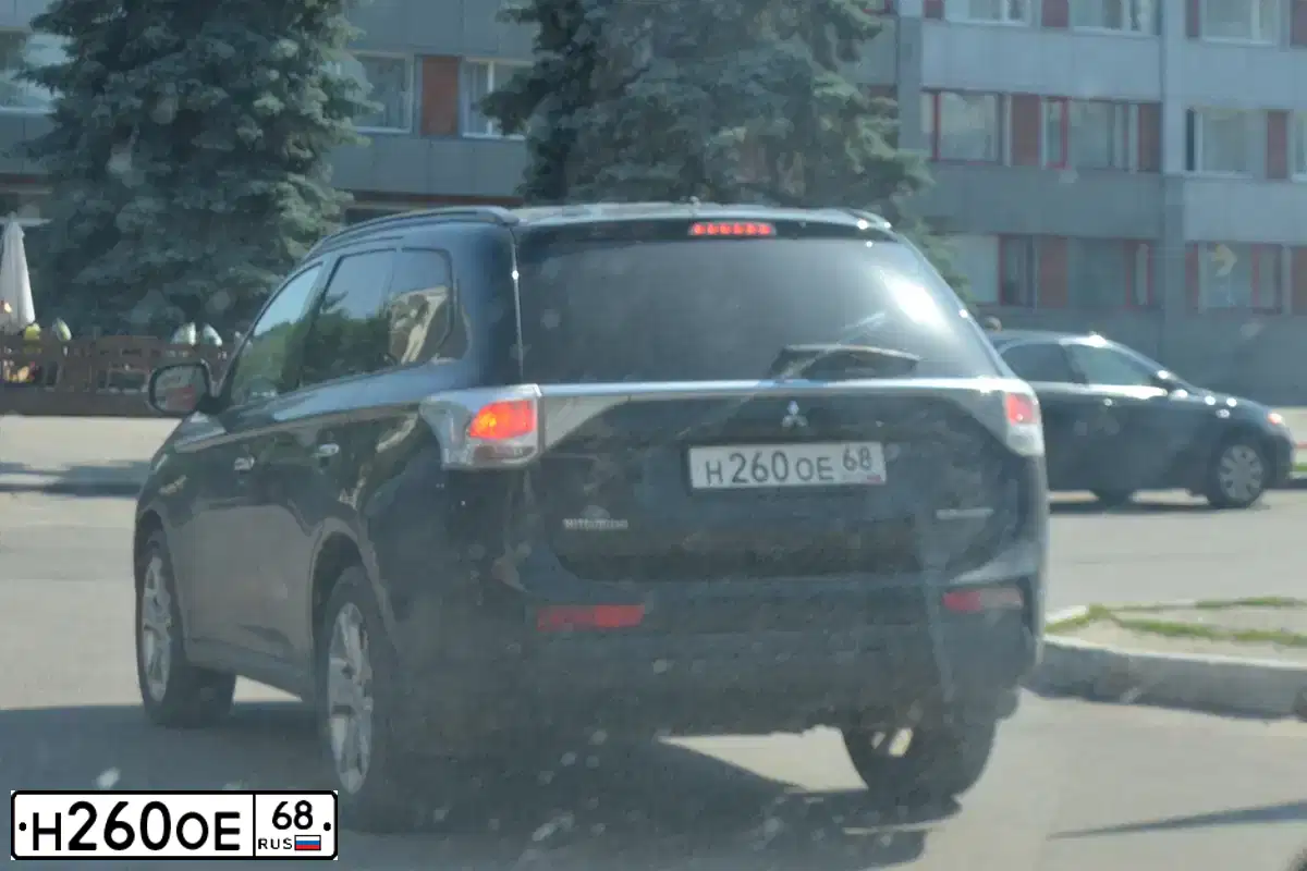Фото автомобиля RENAULT LOGAN, 2012 — госномер Н260ЕМ68. Цвет: БЕЖЕВЫЙ