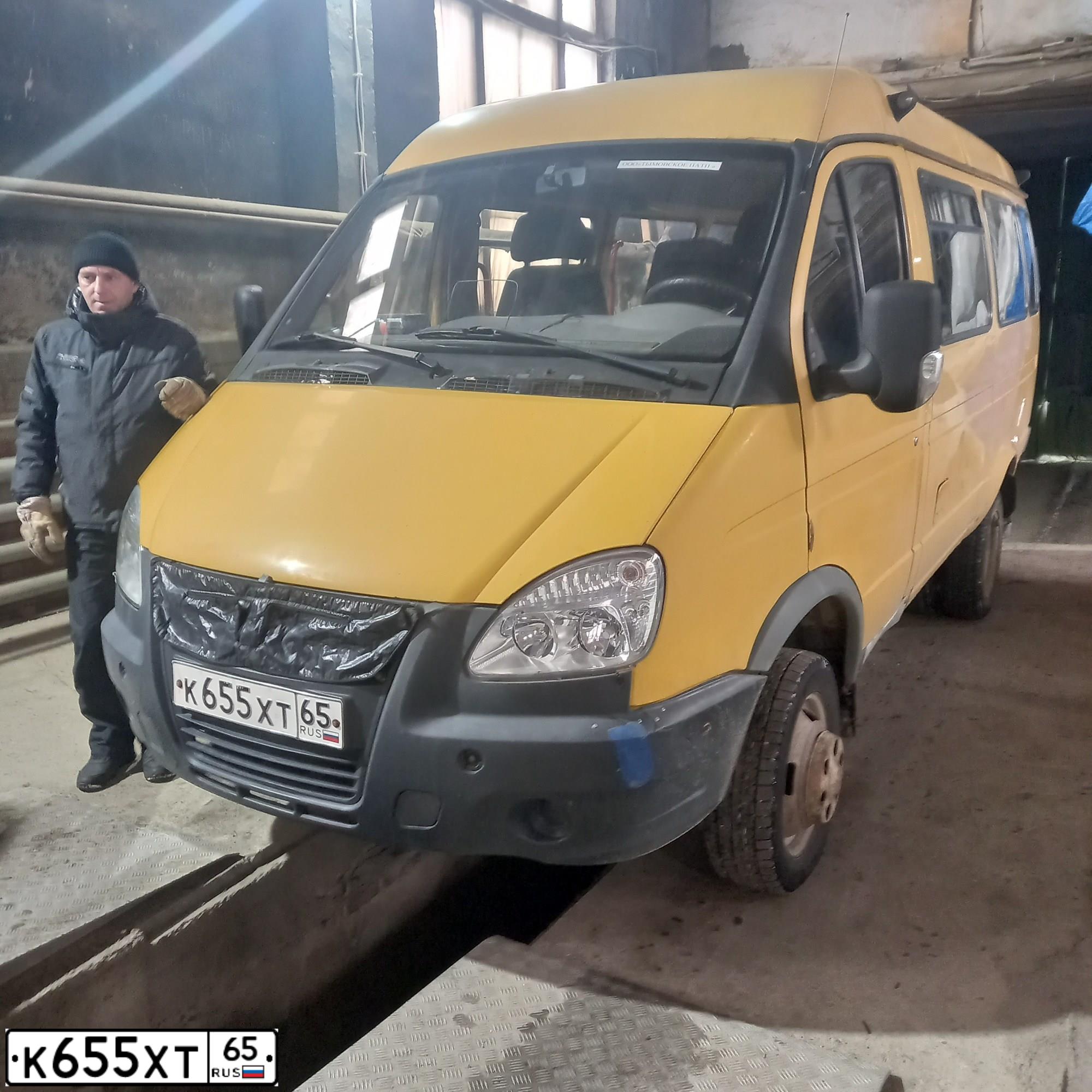 Фото автомобиля GAZ 3221 EL, 2010 — госномер К655ХТ65. Цвет: ЖЕЛТЫЙ