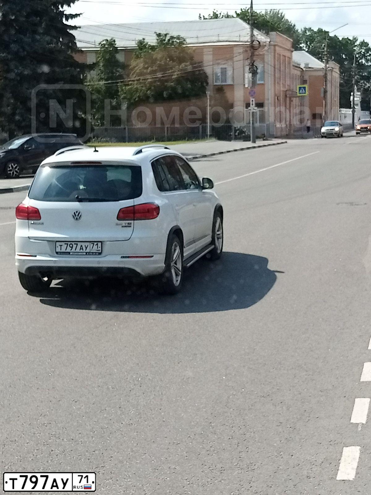 Фото автомобиля VOLKSWAGEN TIGUAN, 2016 — госномер С786МР157. Цвет: БЕЛЫЙ