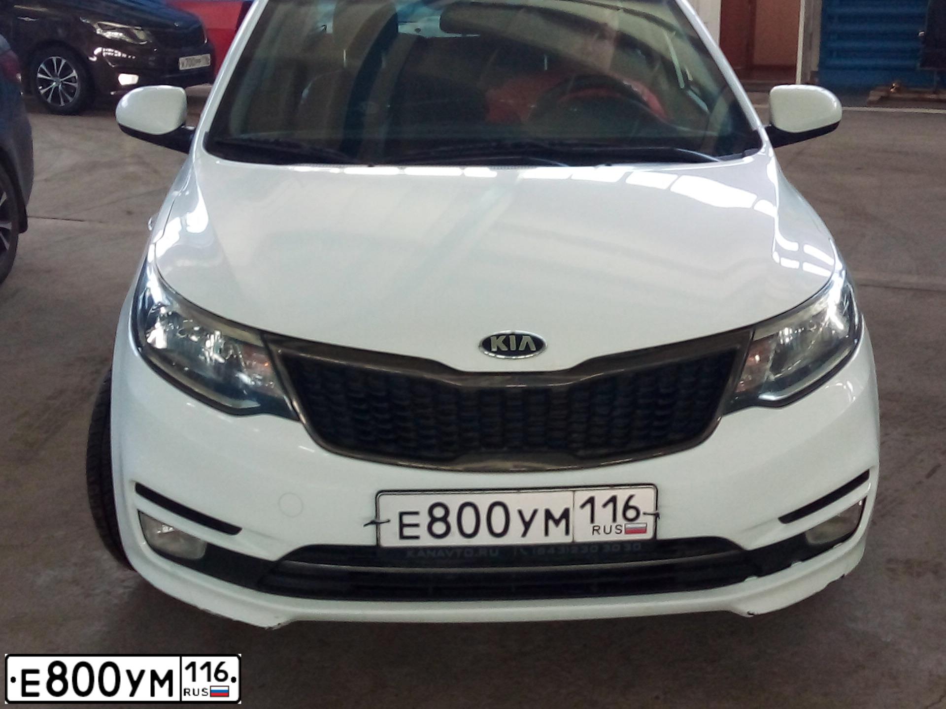 Фото автомобиля KIA RIO, 2016 — госномер О747АУ716. Цвет: Белый