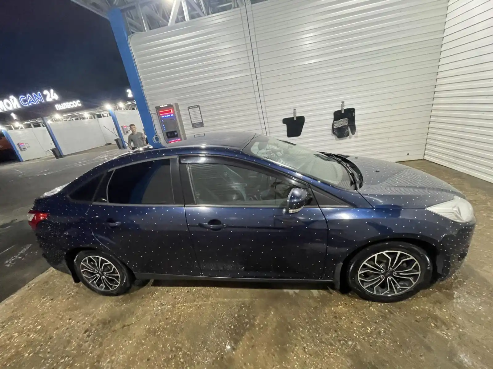 Фото автомобиля FORD FOCUS, 2013 — госномер А343СВ790. Цвет: СИНИЙ ТЕМНЫЙ