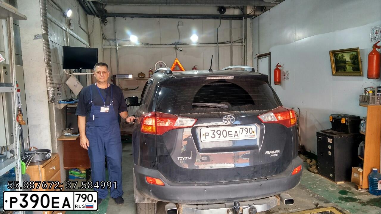 Фото автомобиля TOYOTA RAV4, 2013 — госномер М999РУ190. Цвет: ЧЕРНЫЙ