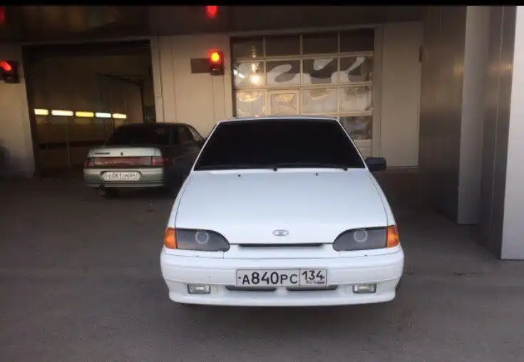 Фото автомобиля LADA 2114 SAMARA, 2013 — госномер Т106ОР05. Цвет: Белый