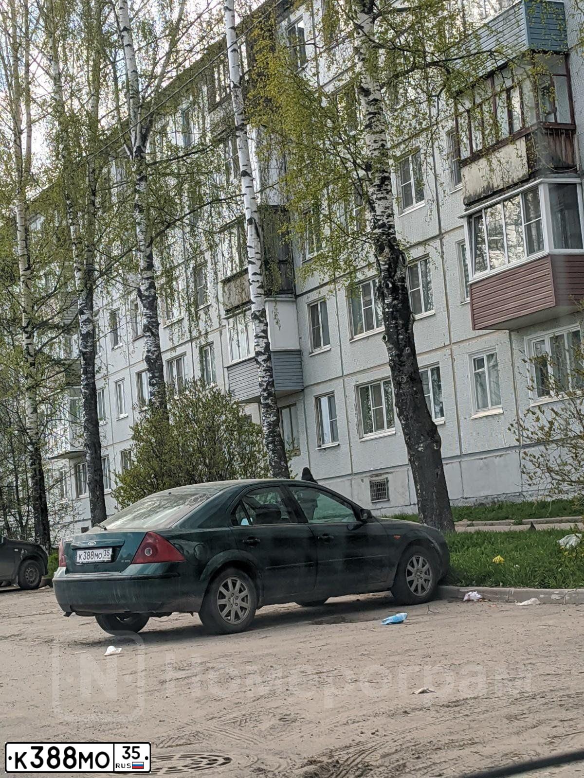 Фото автомобиля FORD MONDEO, 2000 — госномер К388МО35. Цвет: ЗЕЛЕНЫЙ