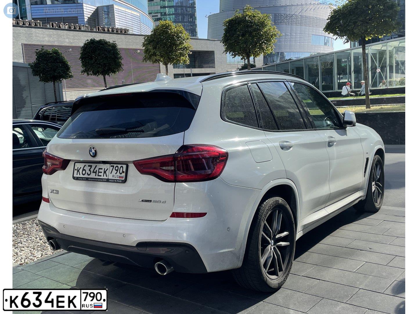 Фото автомобиля BMW X3, 2020 — госномер К634ЕК790. Цвет: БЕЛЫЙ