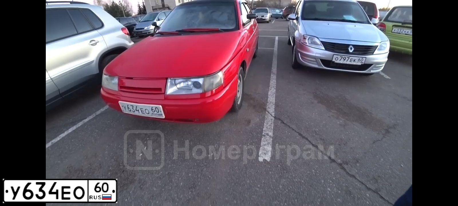 Фото автомобиля LADA 2112, 2006 — госномер Х480УО60