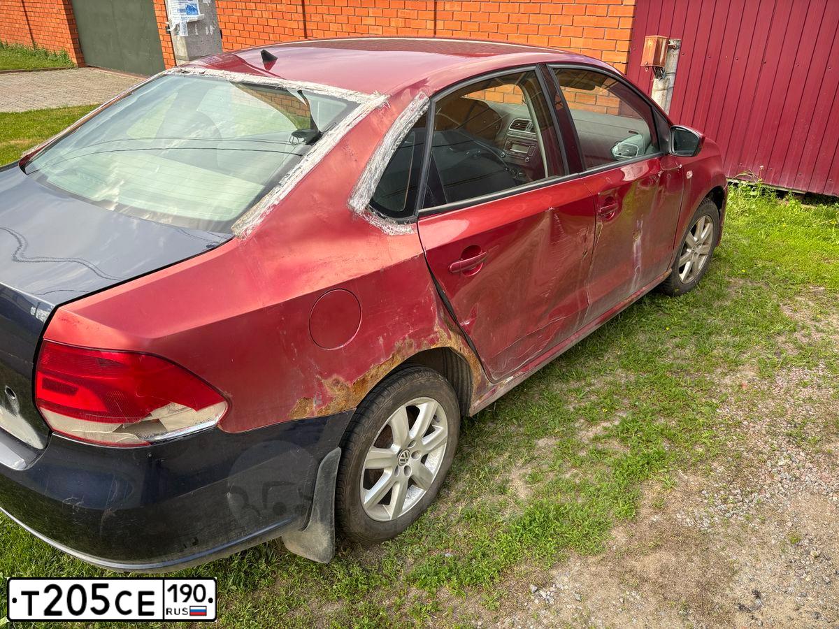 Фото автомобиля VOLKSWAGEN POLO, 2012 — госномер Р940ОМ62. Цвет: ВИШНЕВО-КРАСНЫЙ