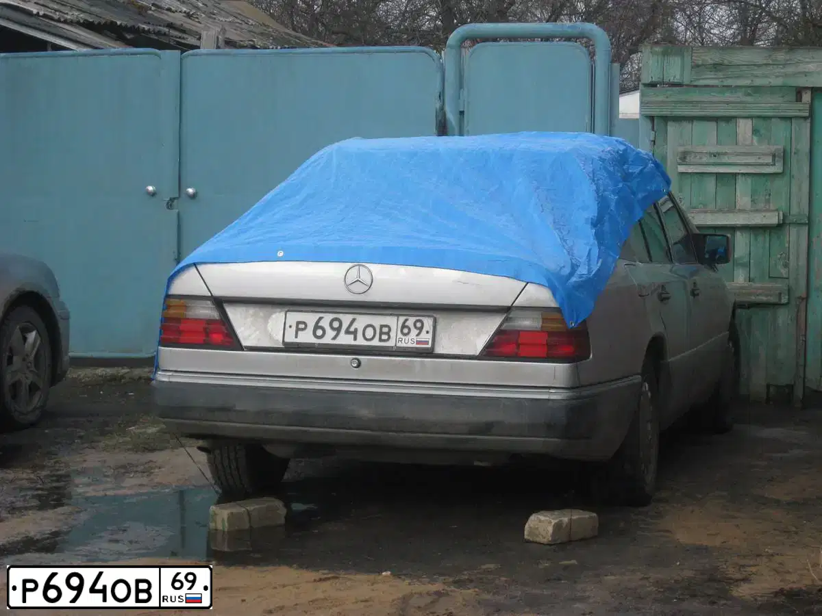 Фото автомобиля MERCEDES E-KLASSE, 1985 — госномер Р694ОВ69. Цвет: СЕРЕБРИСТЫЙ